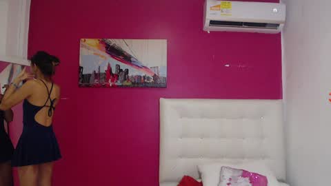 Snapshot of nextdoor_fantasy chatting on December 11, 3:35 am nextdoor_fantasy online show from December 11, 3:35 am