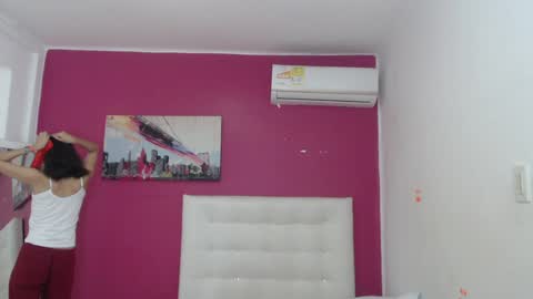 Snapshot of nextdoor_fantasy chatting on January 29, 3:22 am nextdoor_fantasy online show from January 29, 3:22 am