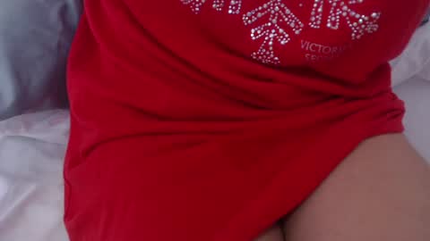 Snapshot of nextdoor_fantasy chatting on February 6, 9:32 am nextdoor_fantasy online show from February 6, 9:32 am