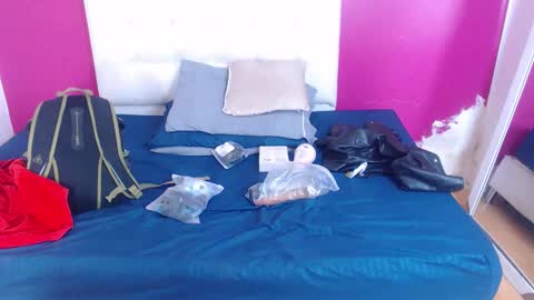 Snapshot of nextdoor_fantasy chatting on December 17, 3:23 am nextdoor_fantasy online show from December 17, 3:23 am