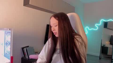 Mina online show from June 26, 7:57 am