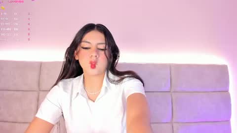 Snapshot of nia20_ chatting on June 17, 12:40 pm Nia online show from June 17, 12:40 pm