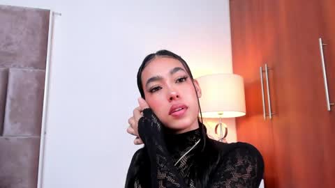 Snapshot of nia_bunny chatting on May 8, 2:22 pm Nia online show from May 8, 2:22 pm