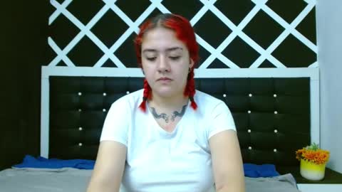 Estefani  online show from December 17, 2:44 pm