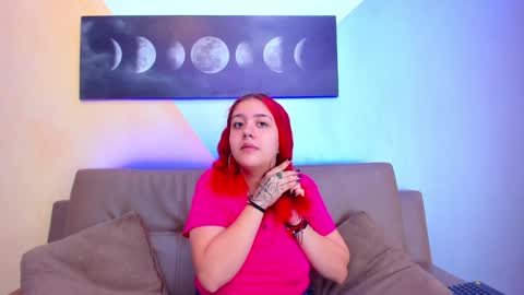 Estefani  online show from December 30, 11:59 am