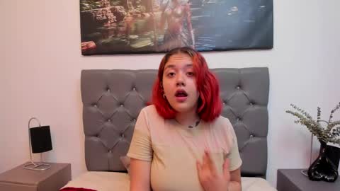 Estefani  online show from March 2, 3:34 am