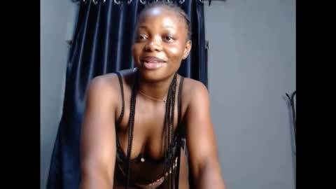 Snapshot of niababy5 chatting on March 10, 5:01 am Niababy5 online show from March 10, 5:01 am