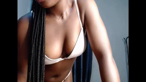 Snapshot of niababy5 chatting on March 11, 5:35 am Niababy5 online show from March 11, 5:35 am