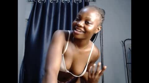 Snapshot of niababy5 chatting on March 13, 5:47 am Niababy5 online show from March 13, 5:47 am