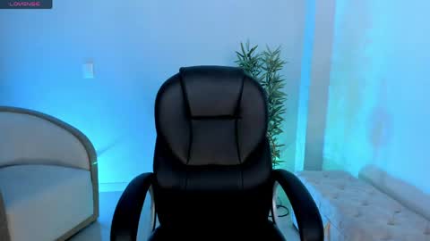 Snapshot of niabennet chatting on March 21, 12:15 am Nia online show from March 21, 12:15 am