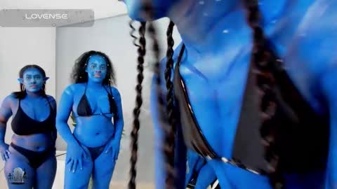 N I A online show from October 31, 12:06 pm