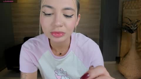 SQUIRTER DOLL    online show from October 23, 8:07 pm