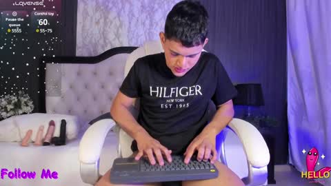 Snapshot of niall_falcon chatting on February 1, 2:24 pm Niall online show from February 1, 2:24 pm