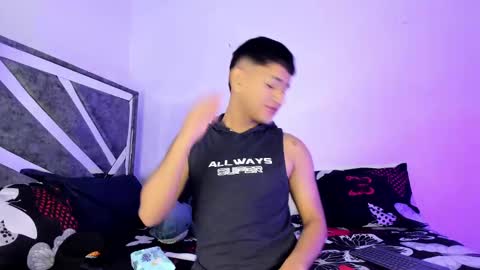 Snapshot of niall_falcon chatting on March 12, 12:04 pm Niall online show from March 12, 12:04 pm