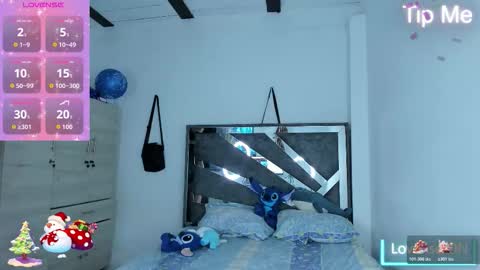 Snapshot of niall_falcon chatting on December 22, 9:45 pm Niall online show from December 22, 9:45 pm