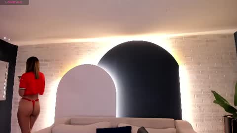 Snapshot of niasalvatore chatting on June 12, 7:46 pm Call me Nia online show from June 12, 7:46 pm