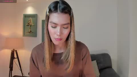 Snapshot of niasalvatore chatting on June 23, 7:23 pm Call me Nia online show from June 23, 7:23 pm