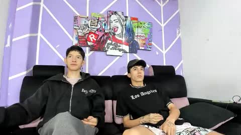 Snapshot of nice_boys11 chatting on June 1, 1:24 pm nice_boys11 online show from June 1, 1:24 pm