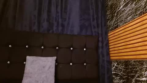 Snapshot of nicecherry_ chatting on February 25, 2:47 am Michell online show from February 25, 2:47 am