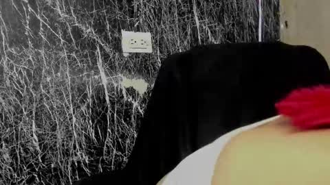 Snapshot of nicecherry_ chatting on October 1, 3:45 am Michell online show from October 1, 3:45 am