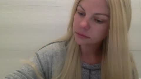 Amber online show from October 29, 11:01 am