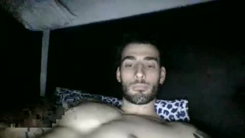 Snapshot of nicegguy9826 chatting on May 22, 6:42 am nicegguy9826 online show from May 22, 6:42 am