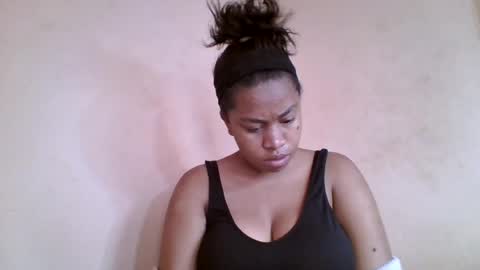 Snapshot of nicelly01 chatting on July 16, 6:30 am nicelly01 online show from July 16, 6:30 am