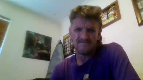 Snapshot of niceozziecockxxx chatting on December 9, 8:22 am Sexiishaine online show from December 9, 8:22 am