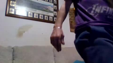 Snapshot of niceozziecockxxx chatting on October 31, 8:10 pm Sexiishaine online show from October 31, 8:10 pm