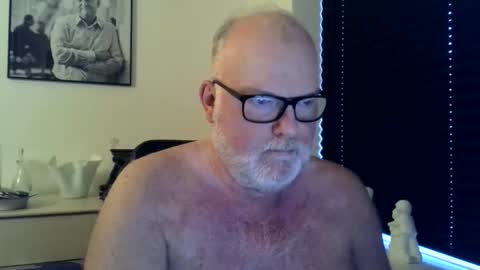Snapshot of nicexxdane chatting on May 11, 3:56 am nicexxdane online show from May 11, 3:56 am