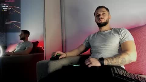 Snapshot of nicholassx chatting on October 8, 5:05 am Nicholassx online show from October 8, 5:05 am