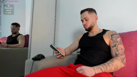 Snapshot of nicholassx chatting on December 14, 2:17 am Nicholassx online show from December 14, 2:17 am