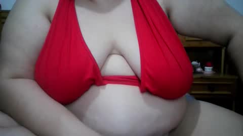 Snapshot of nicholle chatting on April 14, 9:43 pm Nicholle online show from April 14, 9:43 pm