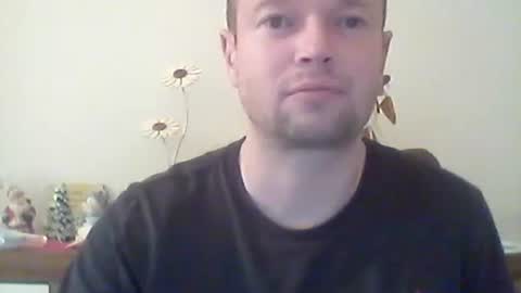 nick1990b online show from December 26, 6:12 pm