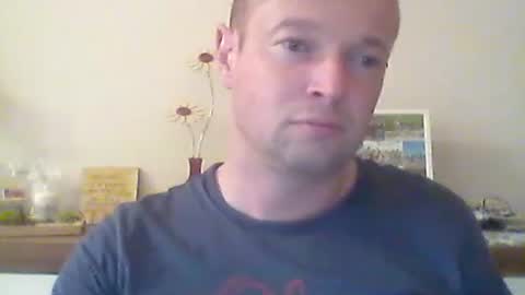 nick1990b online show from September 16, 4:52 pm
