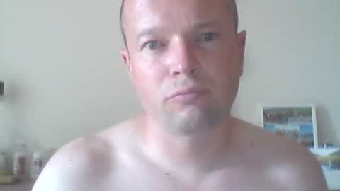 nick1990b online show from June 29, 4:40 pm