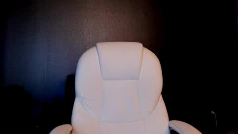 Snapshot of nick_fenix chatting on October 15, 3:50 am nick fenix online show from October 15, 3:50 am