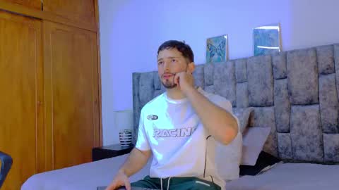 nick_moss_ online show from March 15, 1:06 pm