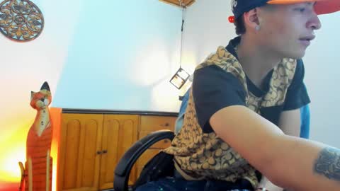 Snapshot of nick_nizzer chatting on October 27, 12:42 pm nick_nizzer online show from October 27, 12:42 pm
