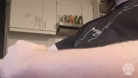 Snapshot of nick_x_b chatting on December 14, 7:14 am nick_x_b online show from December 14, 7:14 am