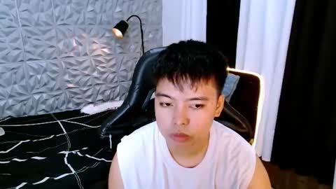 Snapshot of nickdaks chatting on July 19, 4:00 pm nickdaks online show from July 19, 4:00 pm
