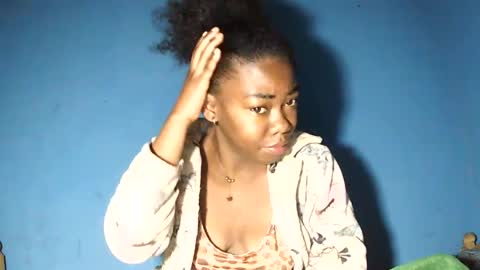 Snapshot of nickelah chatting on August 9, 12:45 am nickelah online show from August 9, 12:45 am