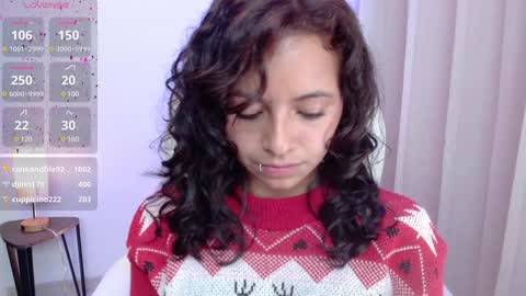 Snapshot of nickeymoon chatting on December 25, 2:25 am Nicole Silvermoon online show from December 25, 2:25 am