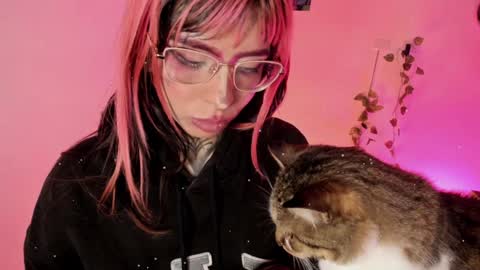   Help me reach 100 thumbs up online show from February 1, 4:14 am