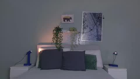 NICKI FOX  online show from November 28, 9:17 pm