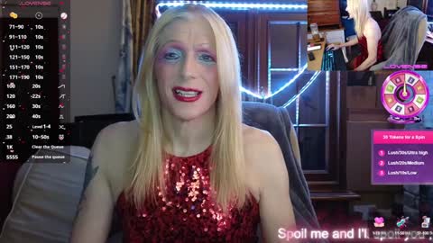 Snapshot of nicktu52 chatting on December 24, 12:44 am nicktuuk online show from December 24, 12:44 am