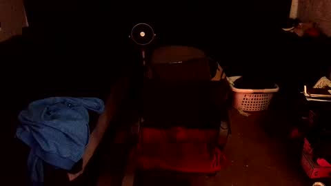 Snapshot of nicky41_ chatting on February 8, 4:36 am PLAYING COD online show from February 8, 4:36 am