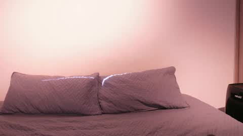 nicky and blake online show from February 4, 8:17 pm