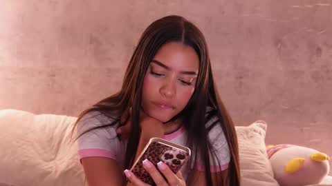 nicky and blake online show from October 19, 8:31 pm