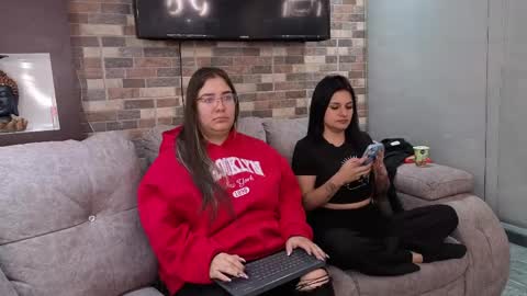 Snapshot of nicky_as chatting on June 5, 1:50 pm nicky_as online show from June 5, 1:50 pm